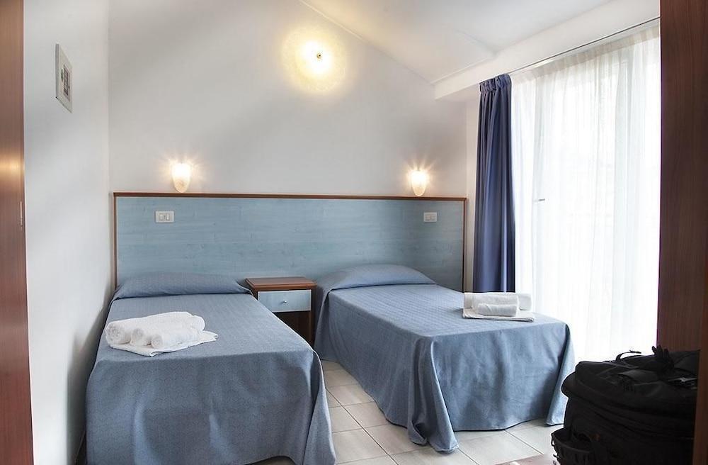 Hotel Brienz Bellaria-Igea Marina Zewnętrze zdjęcie