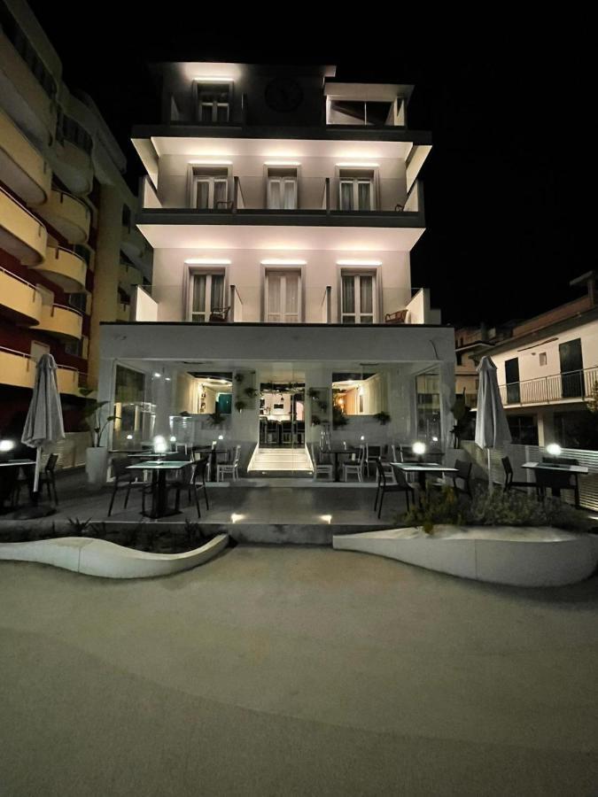 Hotel Brienz Bellaria-Igea Marina Zewnętrze zdjęcie