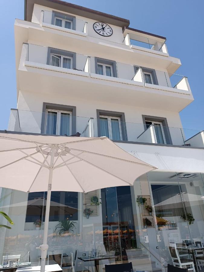 Hotel Brienz Bellaria-Igea Marina Zewnętrze zdjęcie
